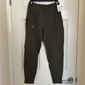 Women’s Under Armour Motion Joggers - NWT
